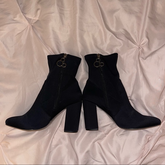 Rare Disney X Aldo Step in Magic Boots - Picture 8 of 10